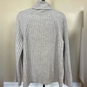 Oversized turtle neck h&m sweater blouse